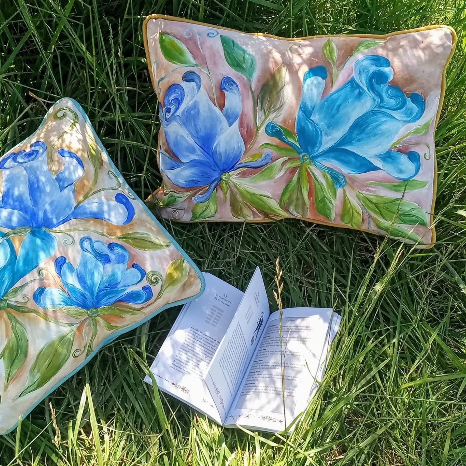 Almohadón FRECUENCIA ROSAS AZULES - Imagen 5